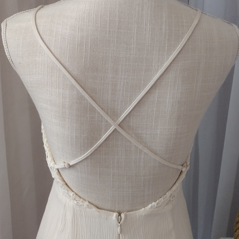 Forever 21 Romper With Lace Top. Size S - Picture 9 of 11